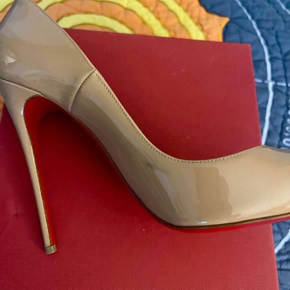 Christian Louboutin So Kate 120 Nude Heels - Picture 3 of 7